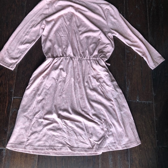 Forever21 woman’s dress - Picture 3 of 3